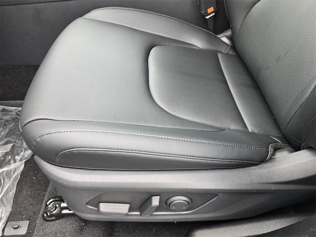 new 2026 Kia Sportage car, priced at $30,171