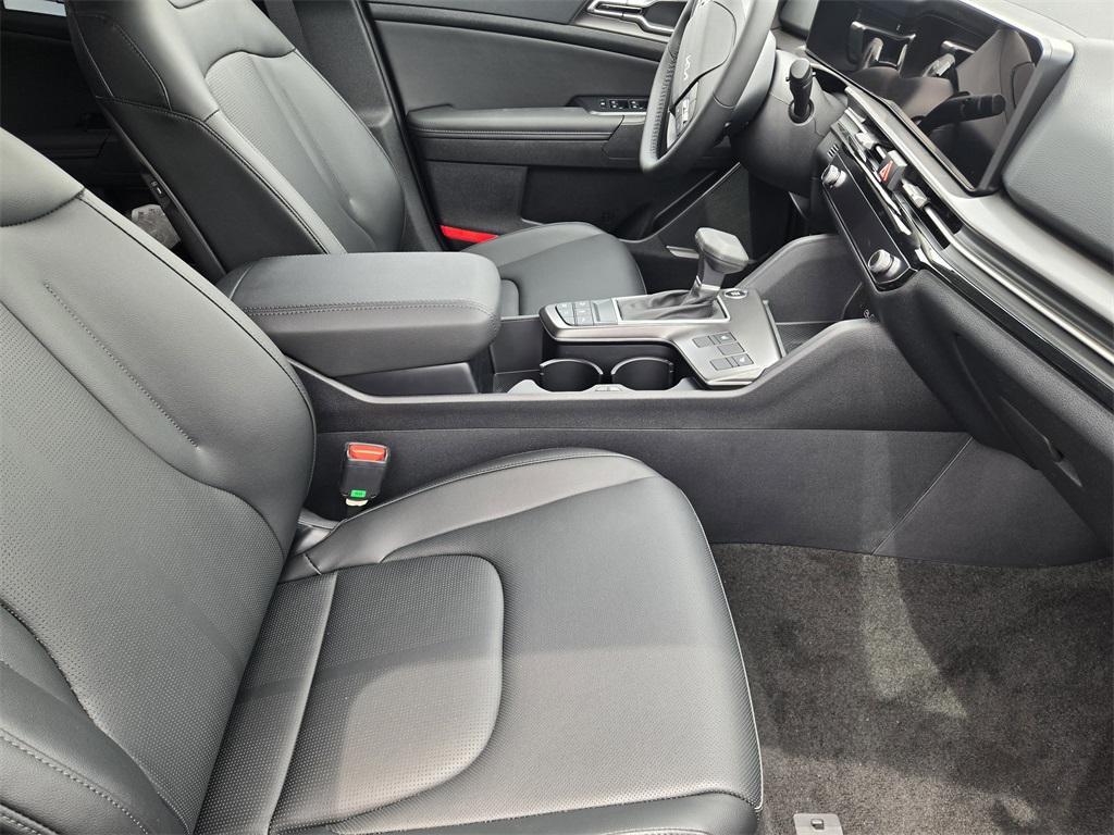 new 2026 Kia Sportage car, priced at $30,171
