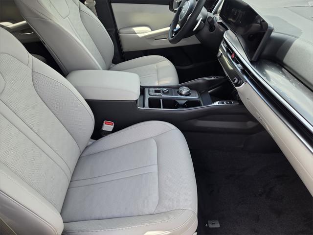 new 2025 Kia Sorento Hybrid car, priced at $40,861