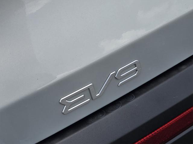 new 2026 Kia EV9 car, priced at $51,735