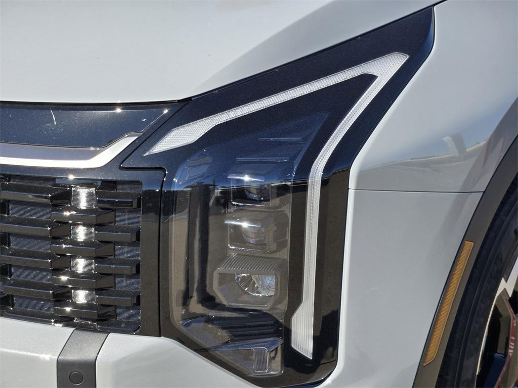 new 2026 Kia Sportage car, priced at $30,759