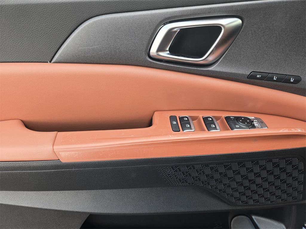new 2026 Kia Carnival car, priced at $38,994