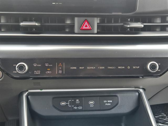 new 2025 Kia Carnival car, priced at $37,975