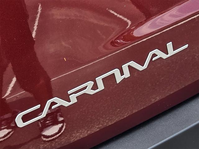 new 2025 Kia Carnival car, priced at $37,975