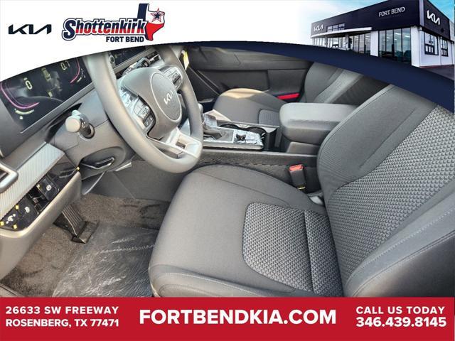 new 2025 Kia Sportage car, priced at $30,540