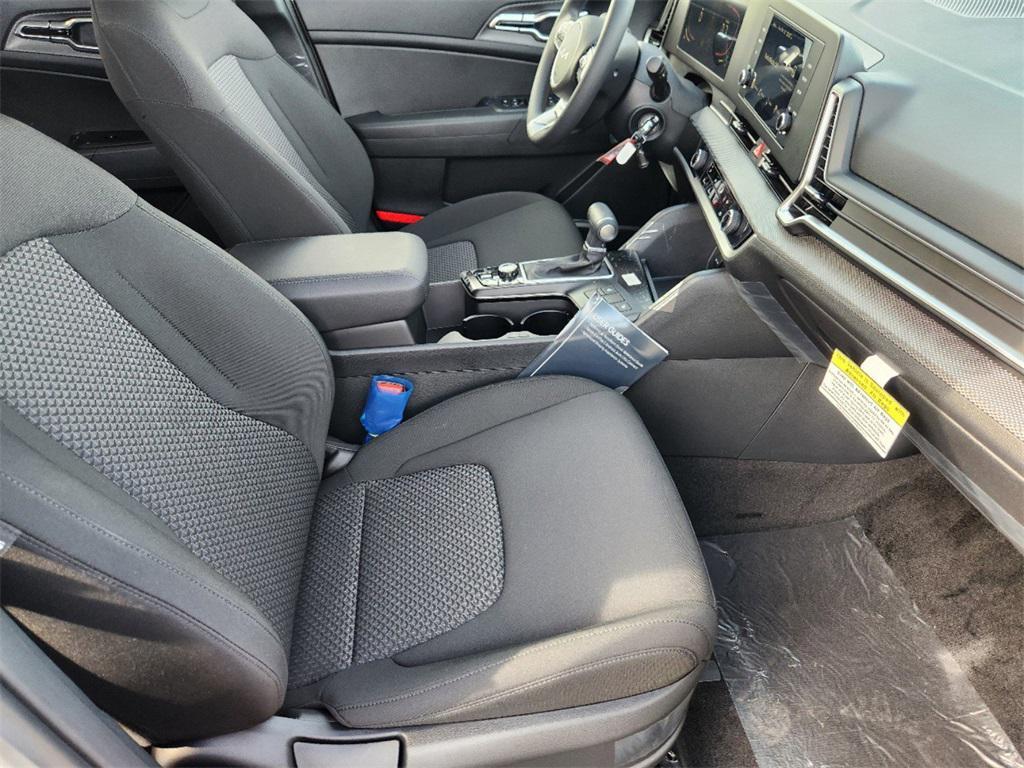 new 2025 Kia Sportage car, priced at $24,341