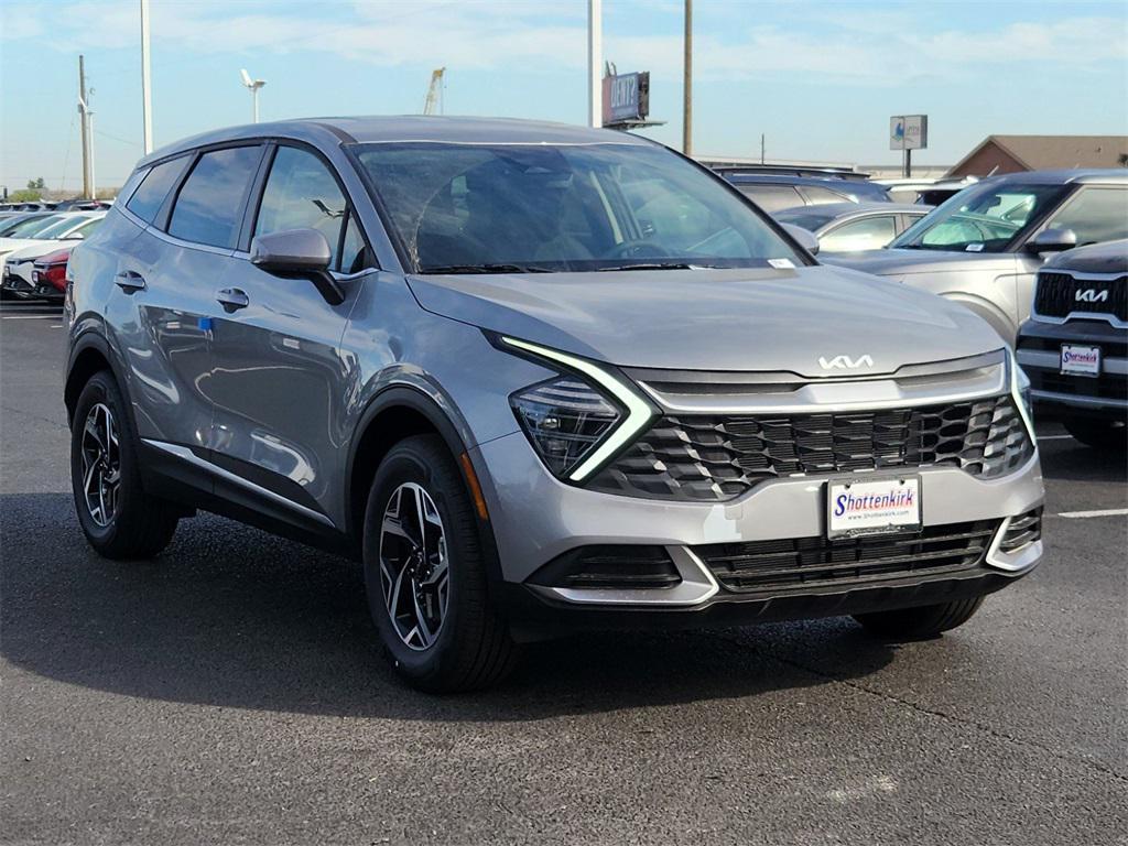 new 2025 Kia Sportage car, priced at $24,341