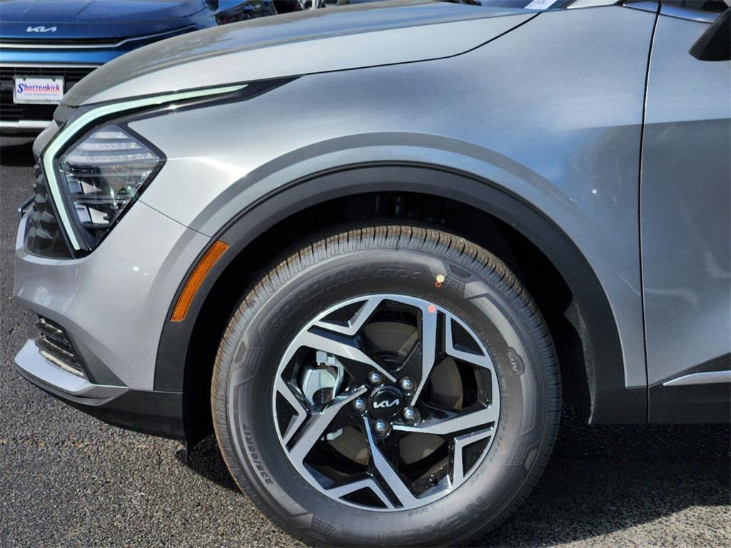 new 2025 Kia Sportage car, priced at $24,341