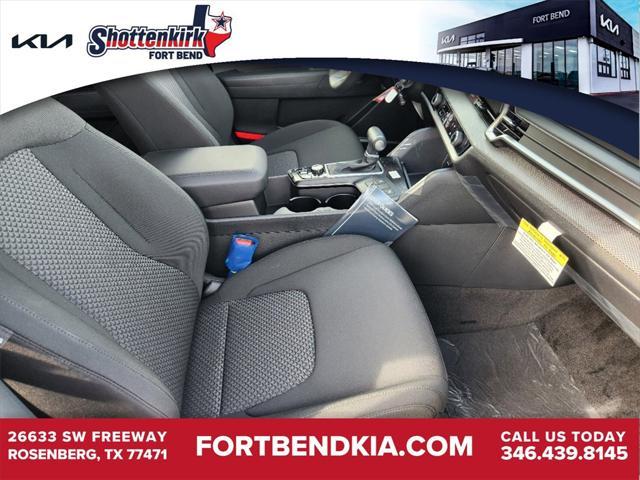 new 2025 Kia Sportage car, priced at $30,540