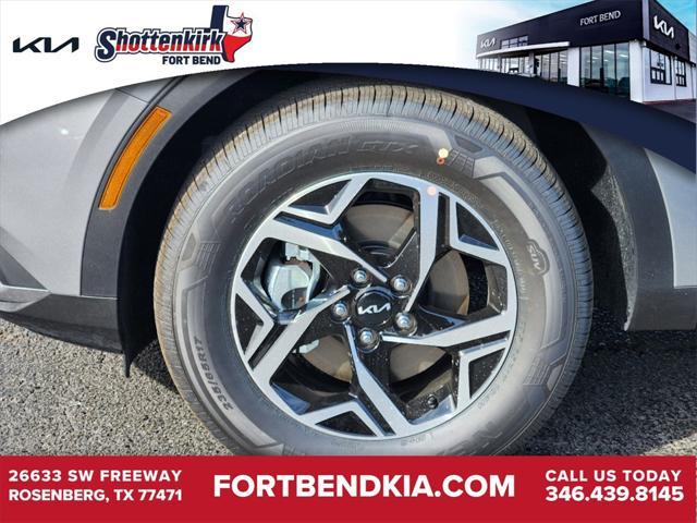 new 2025 Kia Sportage car, priced at $30,540