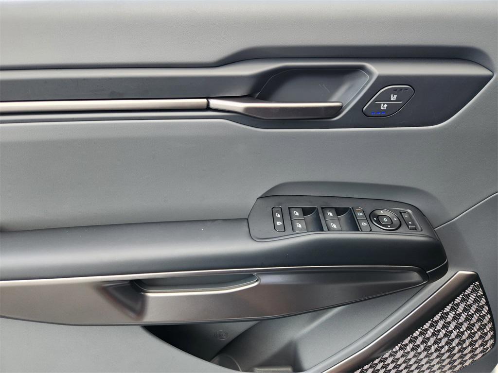 new 2026 Kia EV9 car, priced at $41,398