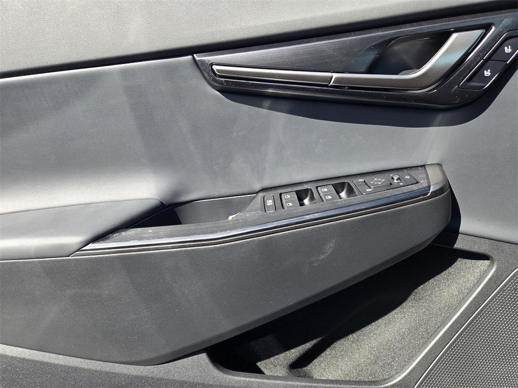 new 2025 Kia EV6 car, priced at $38,137