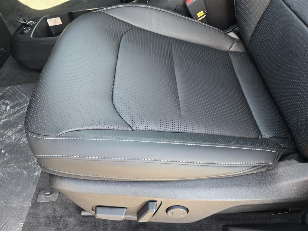 new 2025 Kia EV6 car, priced at $38,137