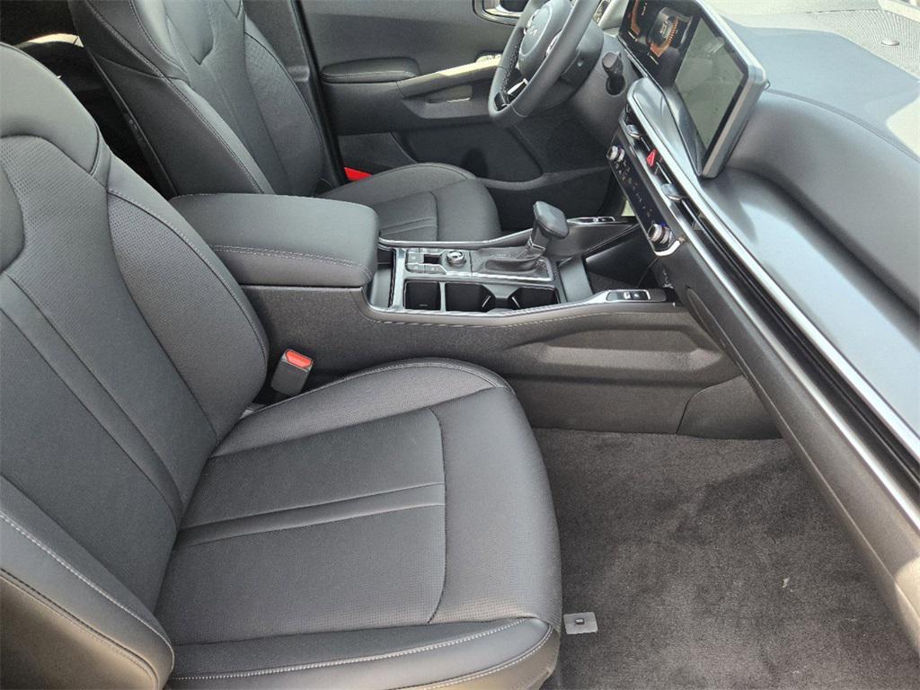 new 2025 Kia Sorento car, priced at $30,889