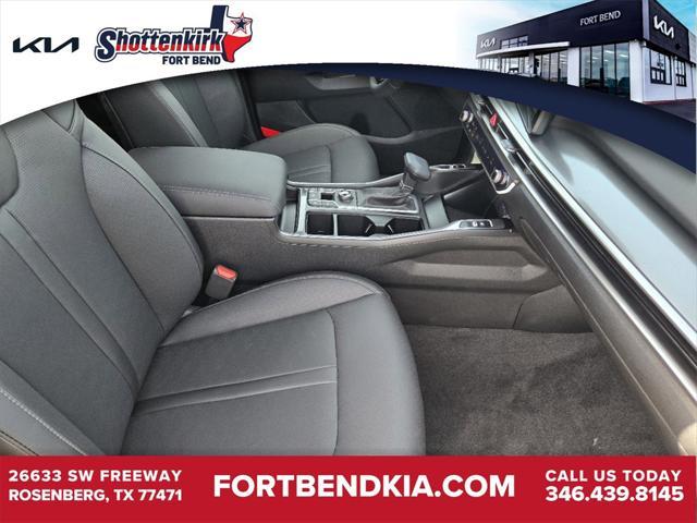 new 2025 Kia Sorento car, priced at $38,360