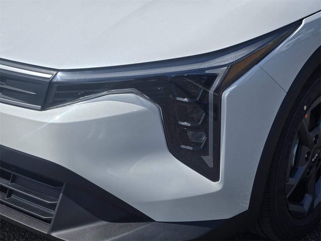 new 2025 Kia K4 car, priced at $22,332