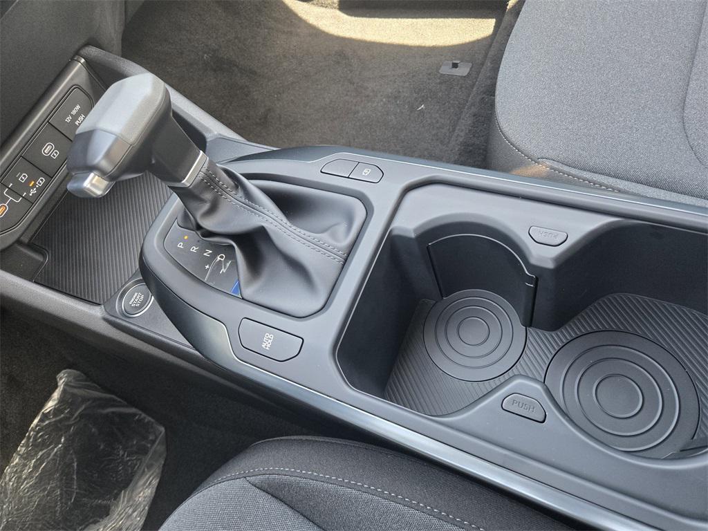 new 2025 Kia K4 car, priced at $22,332