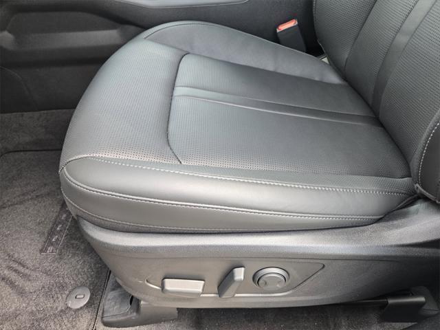 new 2025 Kia Sorento car, priced at $36,460
