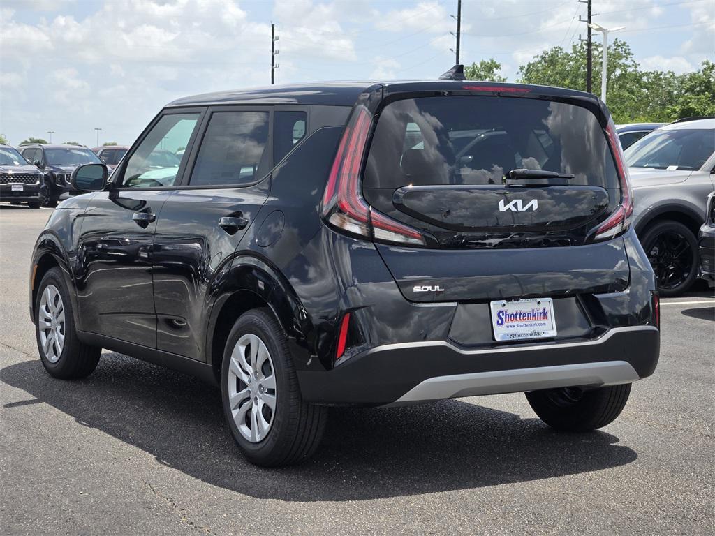 new 2025 Kia Soul car, priced at $19,092