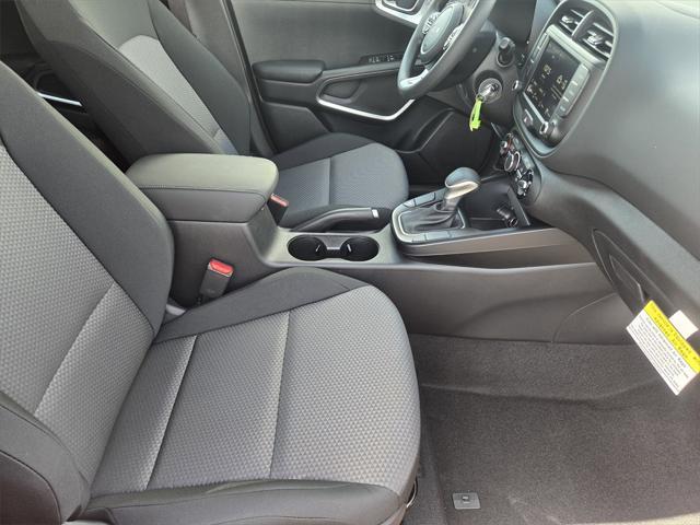 new 2025 Kia Soul car, priced at $20,216