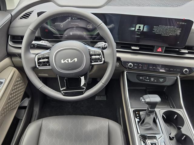 new 2025 Kia Carnival car, priced at $41,065