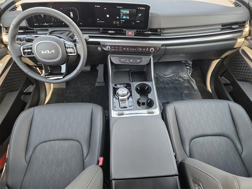 new 2026 Kia Carnival Hybrid car, priced at $47,989