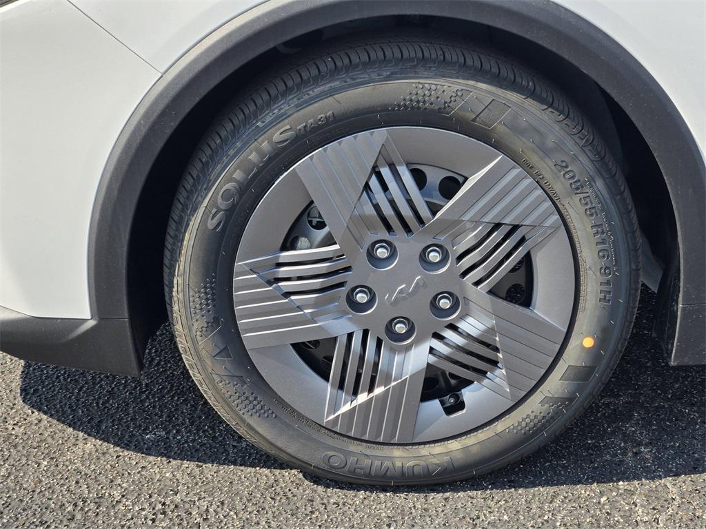 new 2025 Kia K4 car, priced at $21,382