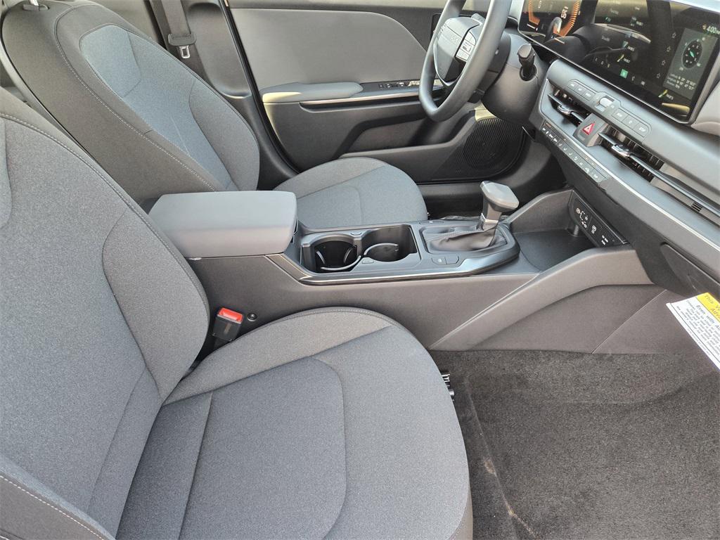 new 2025 Kia K4 car, priced at $21,382