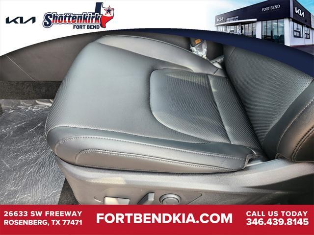 new 2025 Kia Sportage car, priced at $32,685