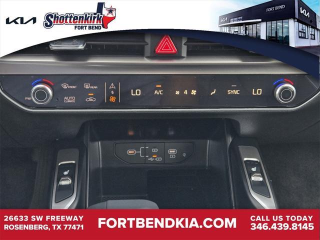 new 2025 Kia Sorento car, priced at $38,300