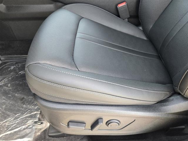 new 2025 Kia Sorento car, priced at $38,300