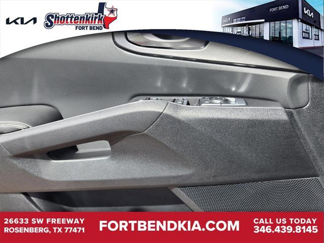 new 2025 Kia Sorento car, priced at $38,300