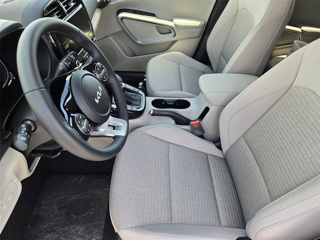 new 2025 Kia Soul car, priced at $22,584
