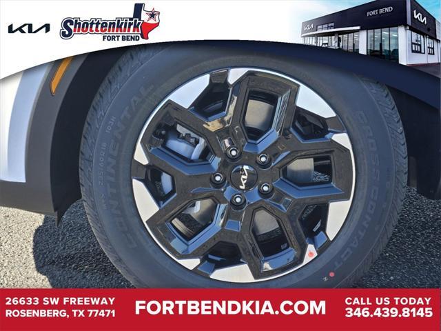 new 2025 Kia Sorento car, priced at $38,105