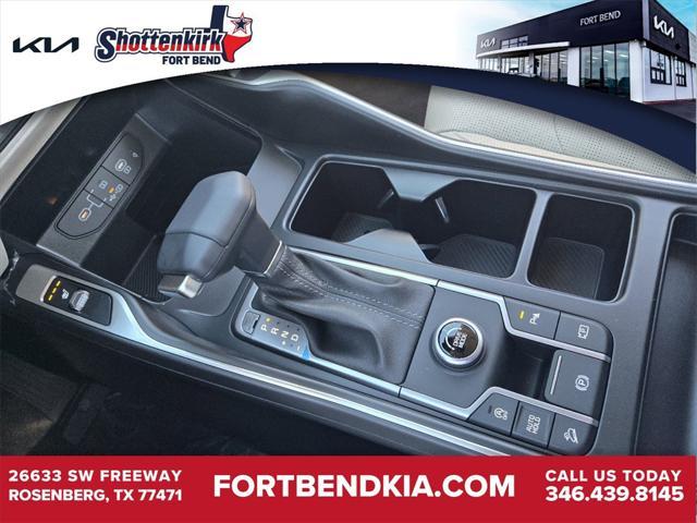 new 2025 Kia Sorento car, priced at $38,105