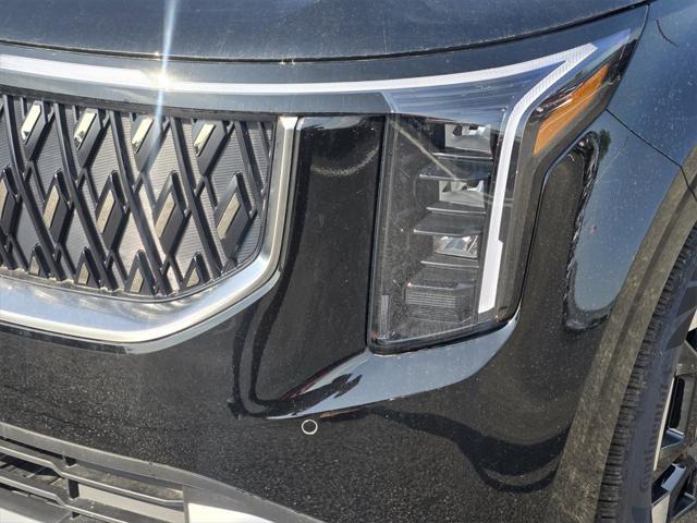 new 2025 Kia Carnival car, priced at $40,331