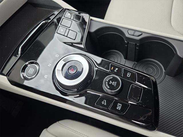 new 2025 Kia Sportage Hybrid car, priced at $31,373