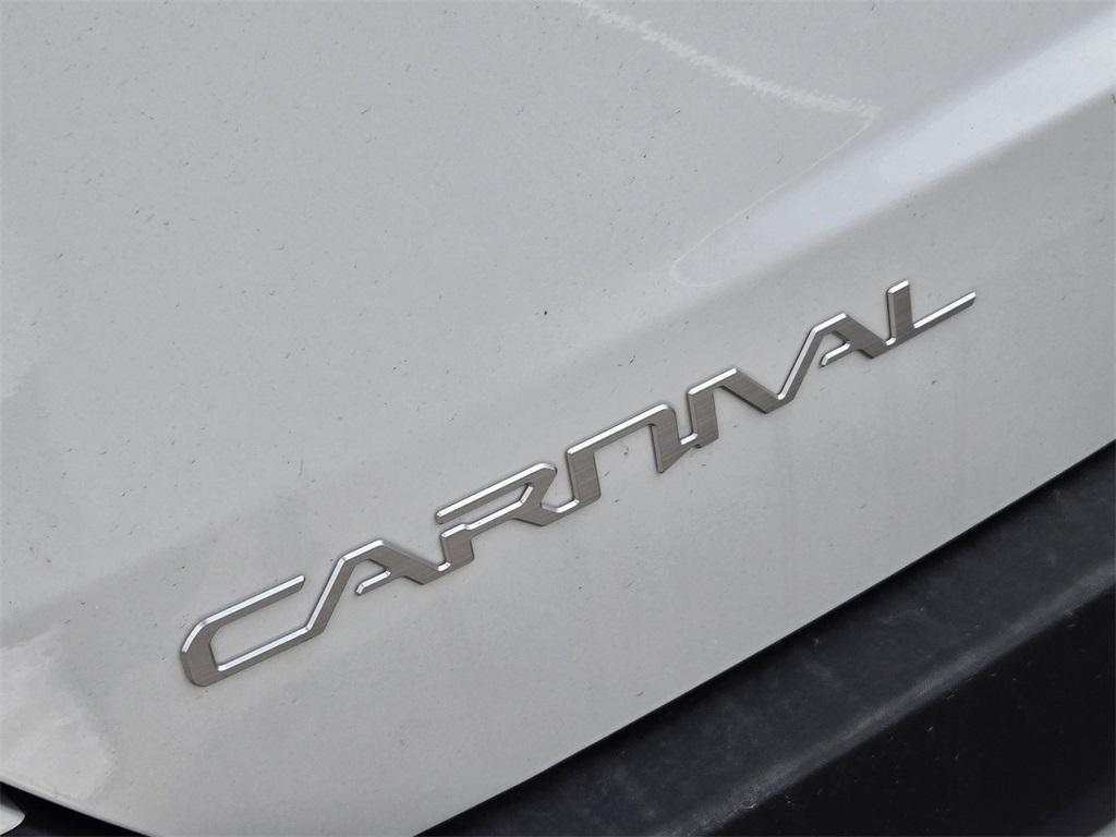 new 2026 Kia Carnival Hybrid car, priced at $42,185