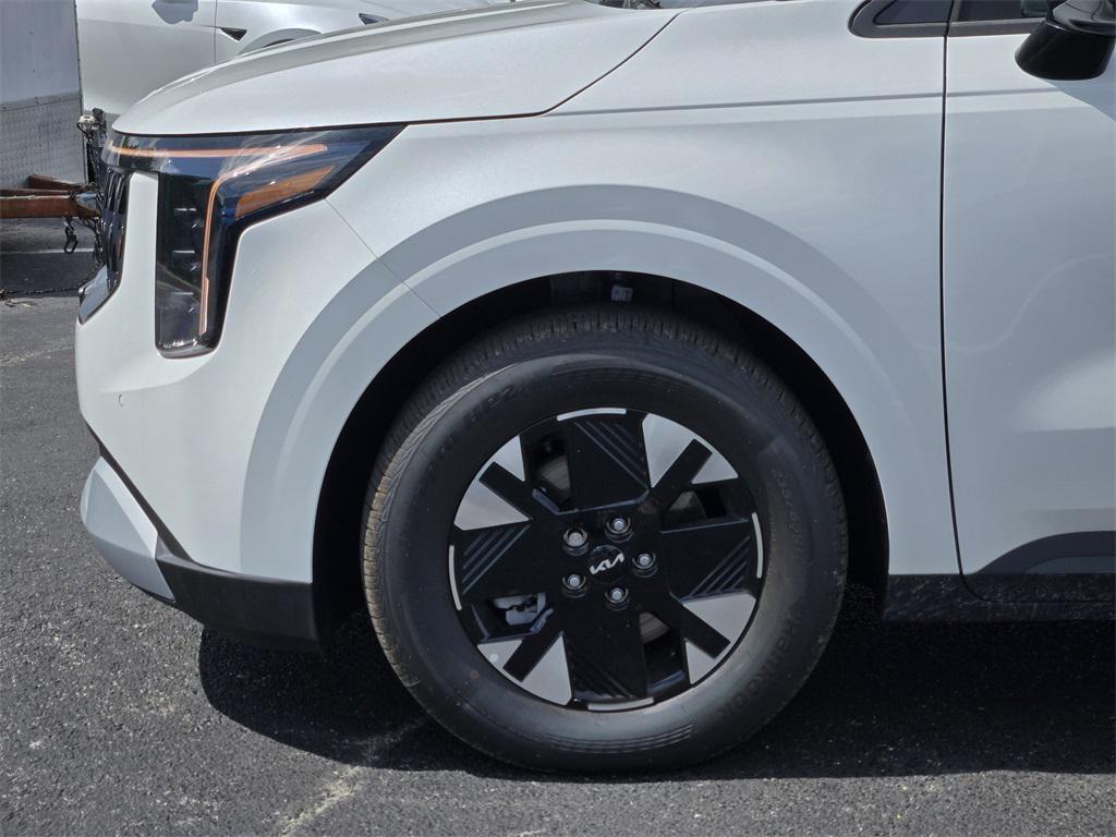 new 2026 Kia Carnival Hybrid car, priced at $42,185