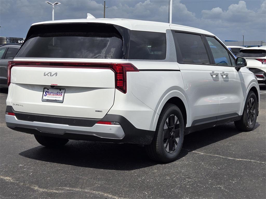 new 2026 Kia Carnival Hybrid car, priced at $42,185