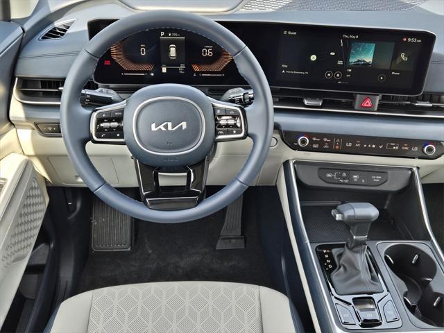new 2025 Kia Carnival car, priced at $40,920