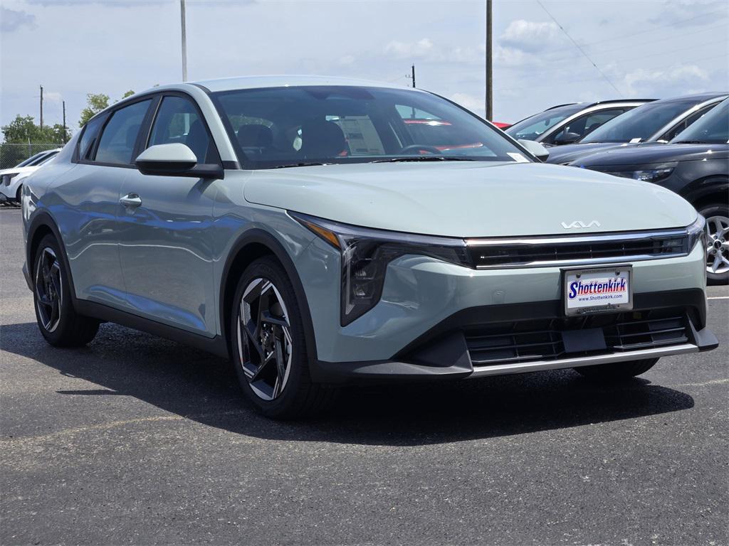 new 2025 Kia K4 car, priced at $23,907
