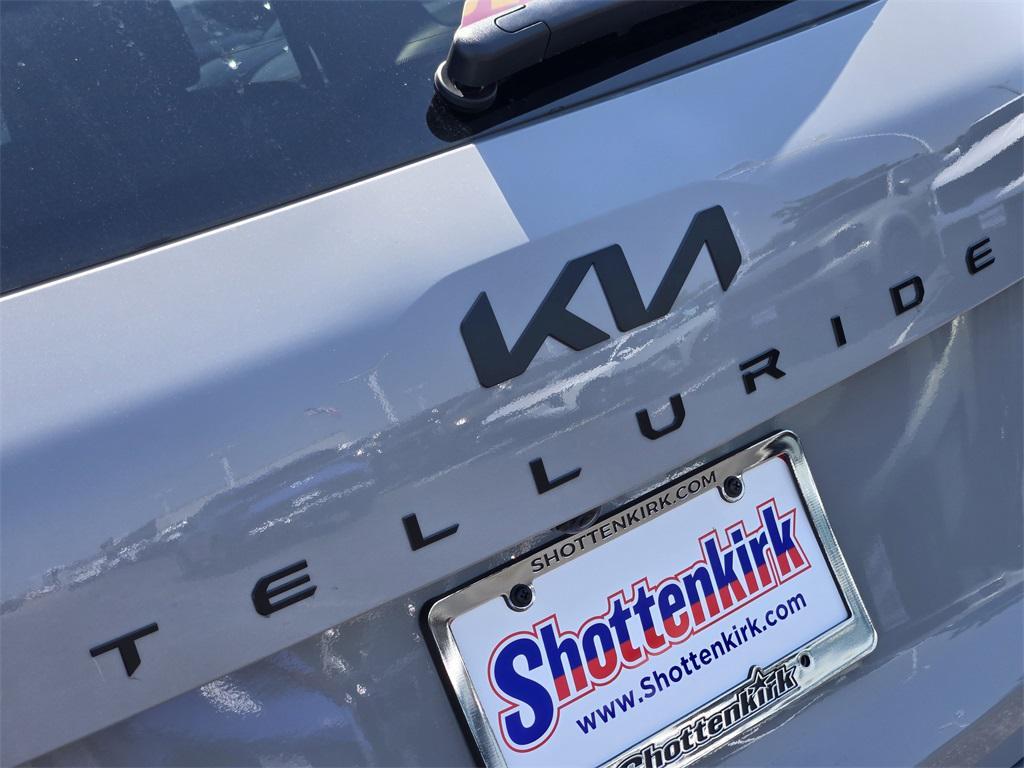 new 2025 Kia Telluride car, priced at $45,676
