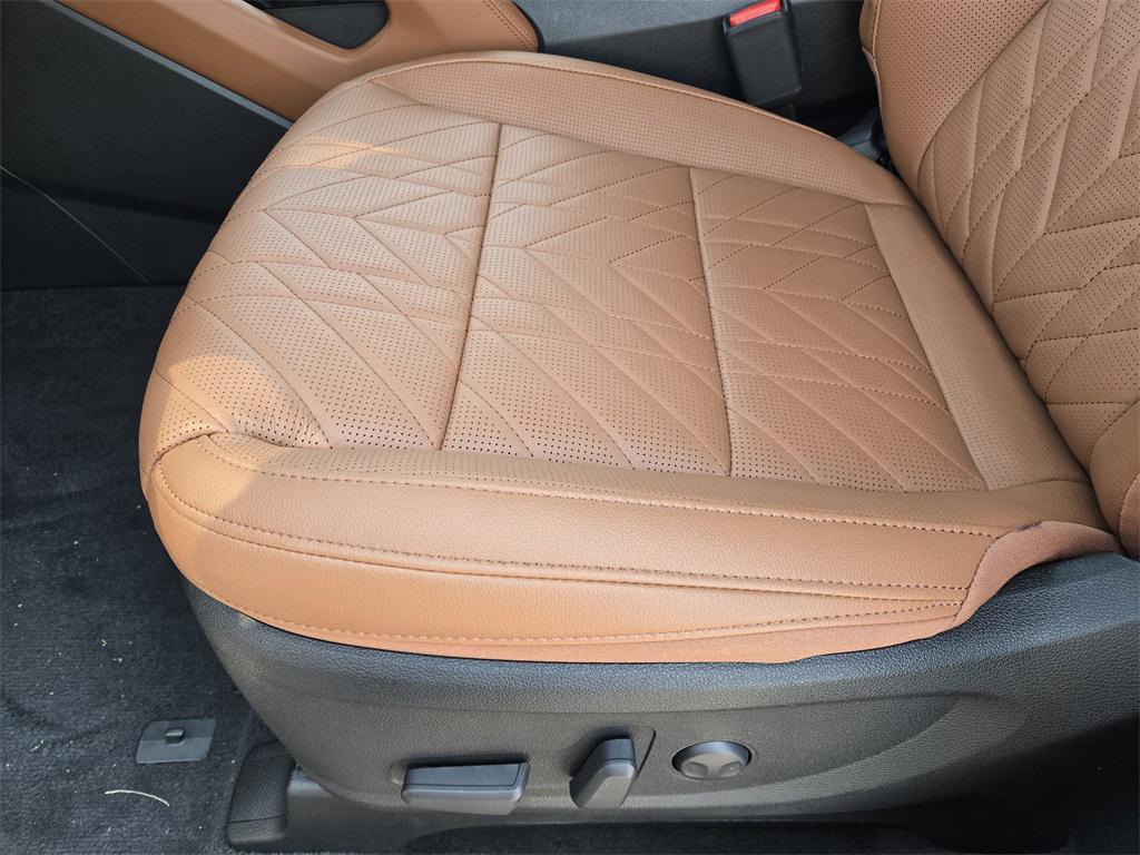 new 2025 Kia Telluride car, priced at $45,676