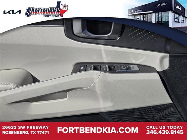 new 2025 Kia Sorento car, priced at $37,685