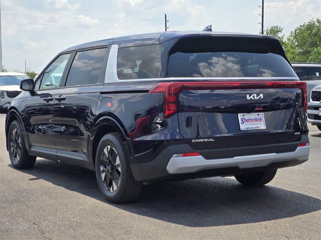 new 2026 Kia Carnival Hybrid car, priced at $39,652