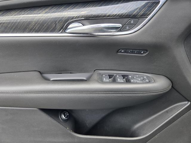 used 2022 Cadillac XT6 car, priced at $29,216