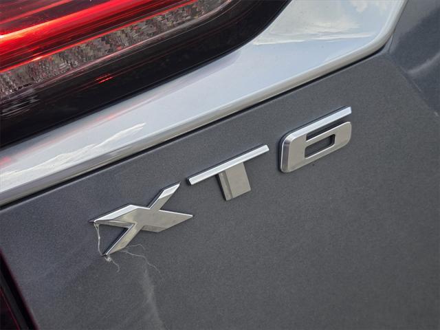 used 2022 Cadillac XT6 car, priced at $29,216