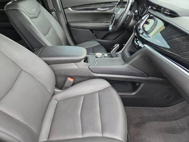 used 2022 Cadillac XT6 car, priced at $29,216