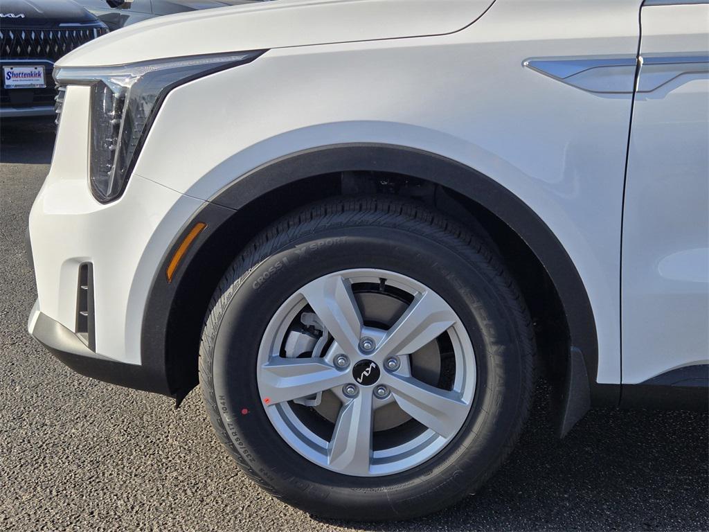 new 2026 Kia Sorento car, priced at $31,835